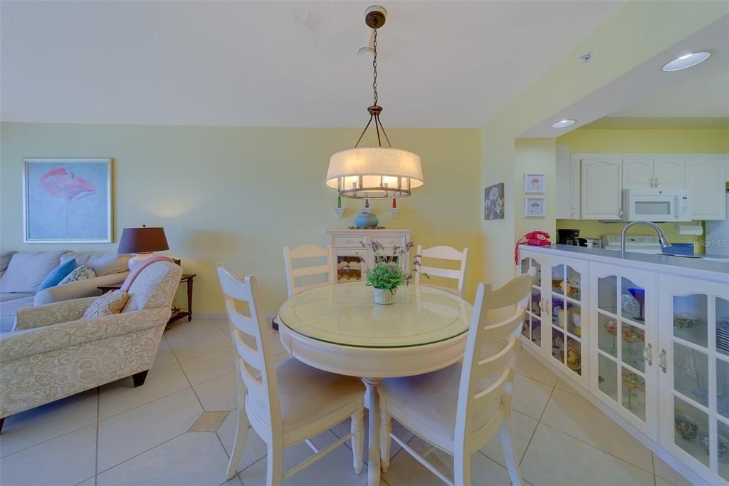 For Rent: $9,500 (3 beds, 2 baths, 1460 Square Feet)