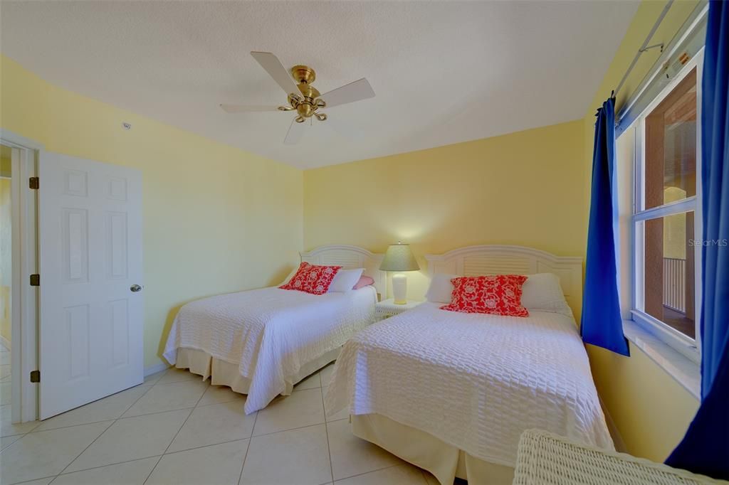 For Rent: $9,500 (3 beds, 2 baths, 1460 Square Feet)