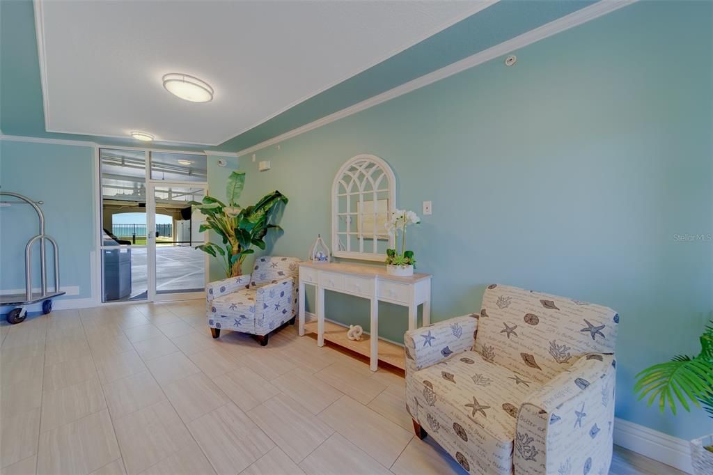 For Rent: $9,500 (3 beds, 2 baths, 1460 Square Feet)