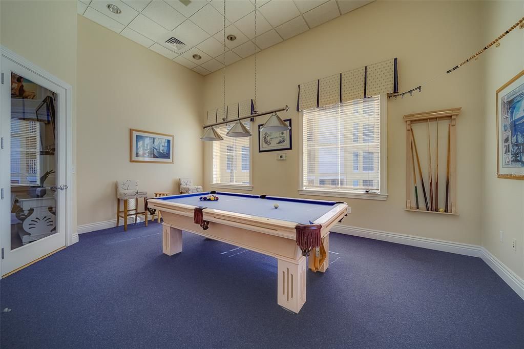 For Rent: $9,500 (3 beds, 2 baths, 1460 Square Feet)