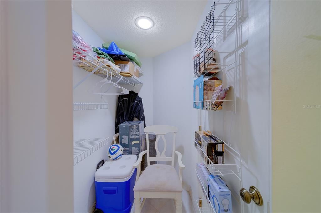 For Rent: $9,500 (3 beds, 2 baths, 1460 Square Feet)