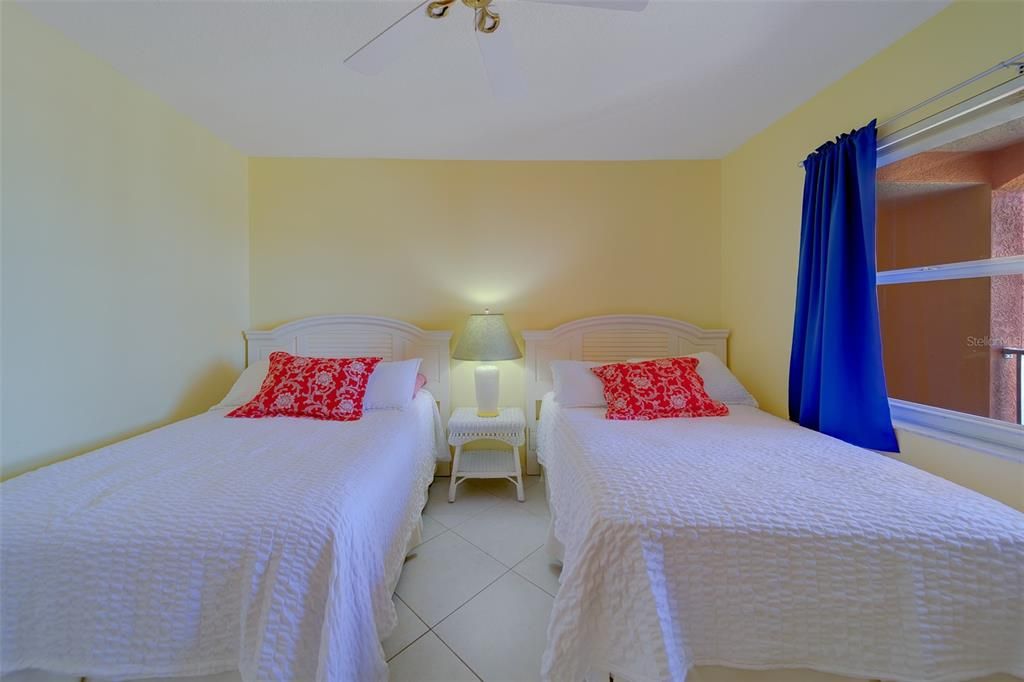 For Rent: $9,500 (3 beds, 2 baths, 1460 Square Feet)