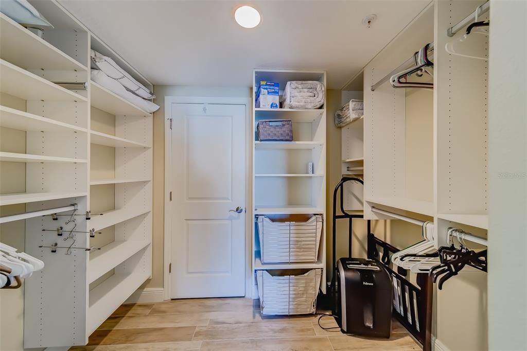 For Rent: $9,500 (3 beds, 2 baths, 1460 Square Feet)