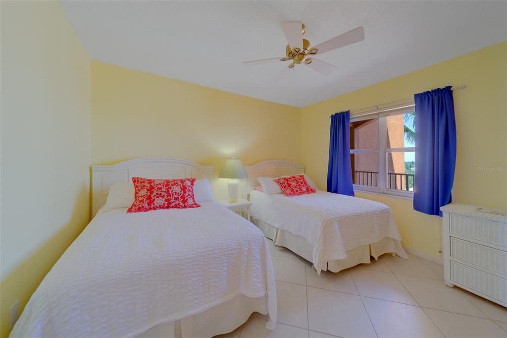 For Rent: $9,500 (3 beds, 2 baths, 1460 Square Feet)