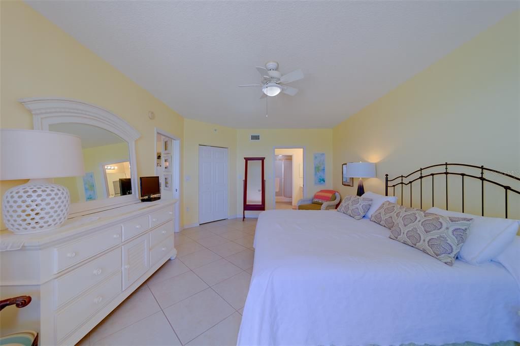 For Rent: $9,500 (3 beds, 2 baths, 1460 Square Feet)