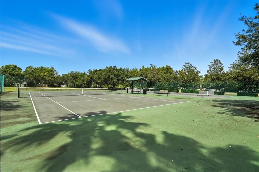 Под контрактом: $440,000 (4 спален, 3 ванн, 2260 Квадратных фут)