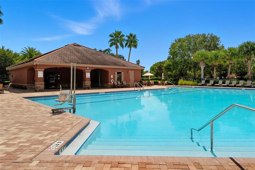 Под контрактом: $440,000 (4 спален, 3 ванн, 2260 Квадратных фут)