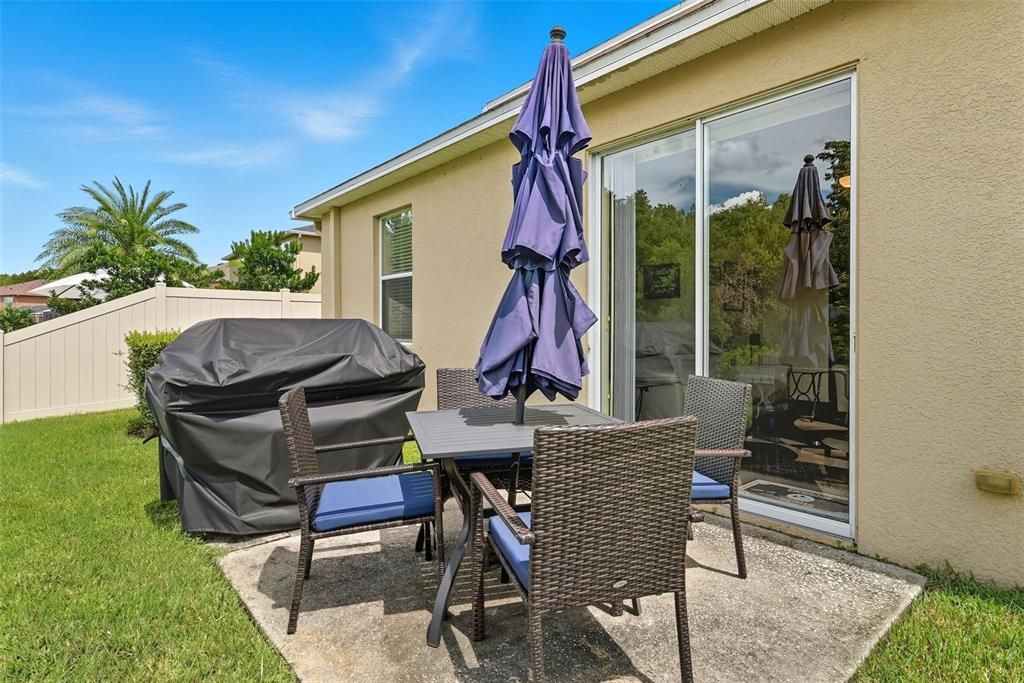 Под контрактом: $440,000 (4 спален, 3 ванн, 2260 Квадратных фут)