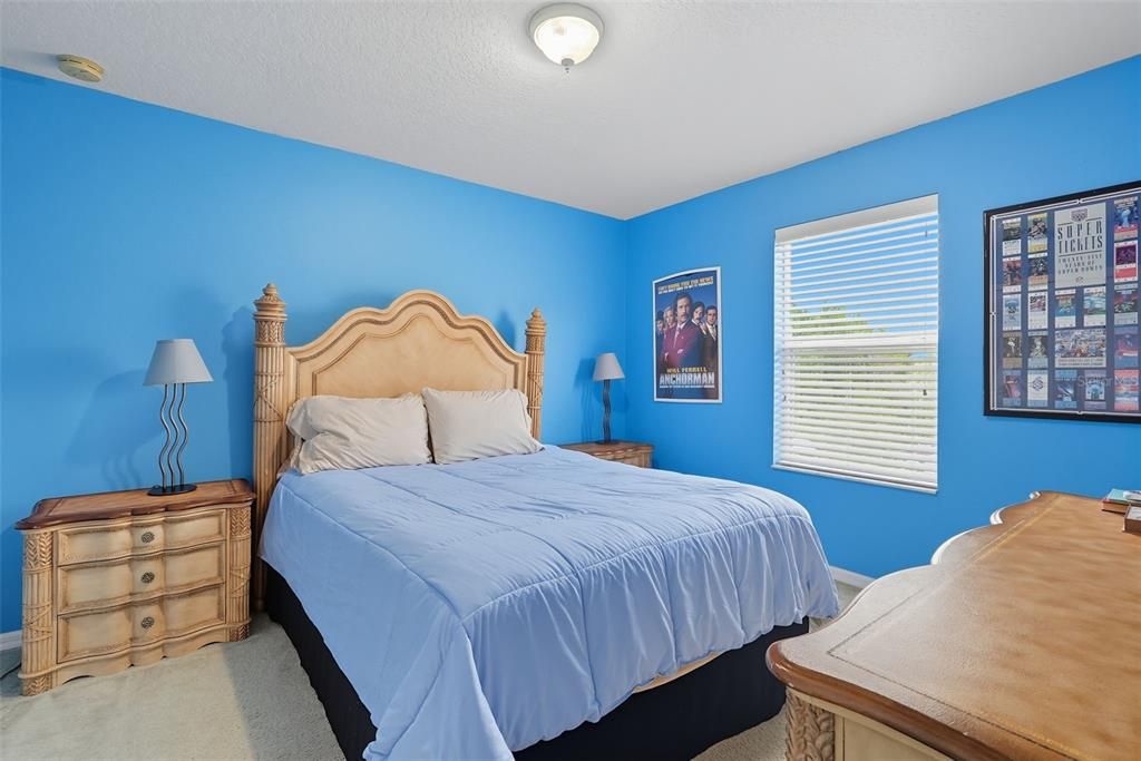 Под контрактом: $440,000 (4 спален, 3 ванн, 2260 Квадратных фут)