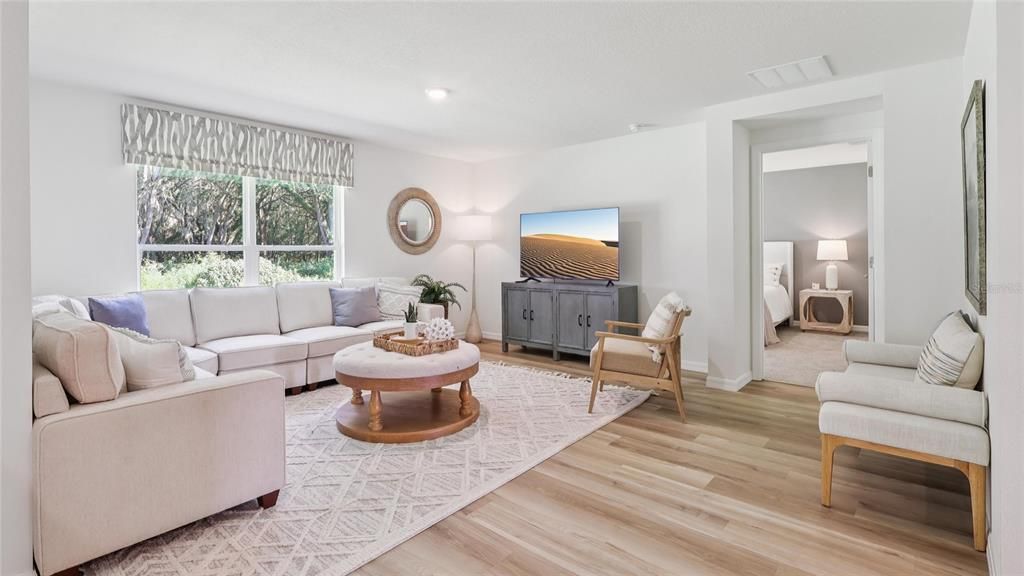 Active With Contract: $332,070 (4 beds, 2 baths, 1828 Square Feet)