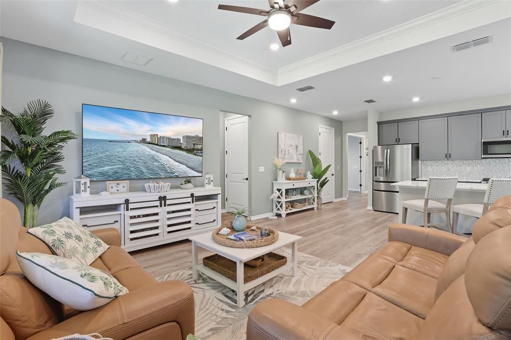 待售: $599,900 (2 贝兹, 2 浴室, 1943 平方英尺)