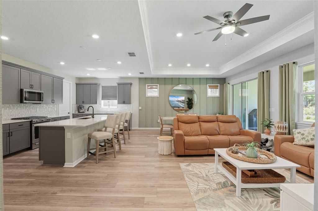 待售: $599,900 (2 贝兹, 2 浴室, 1943 平方英尺)