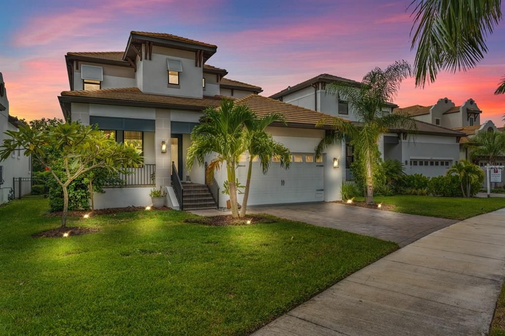 待售: $714,900 (4 贝兹, 3 浴室, 2913 平方英尺)