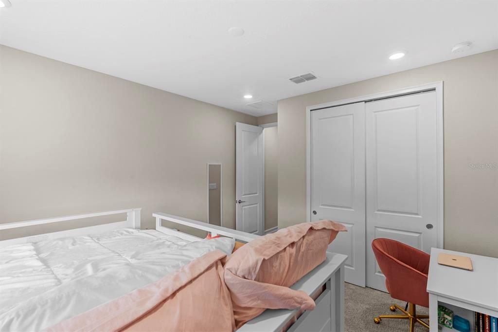 待售: $714,900 (4 贝兹, 3 浴室, 2913 平方英尺)