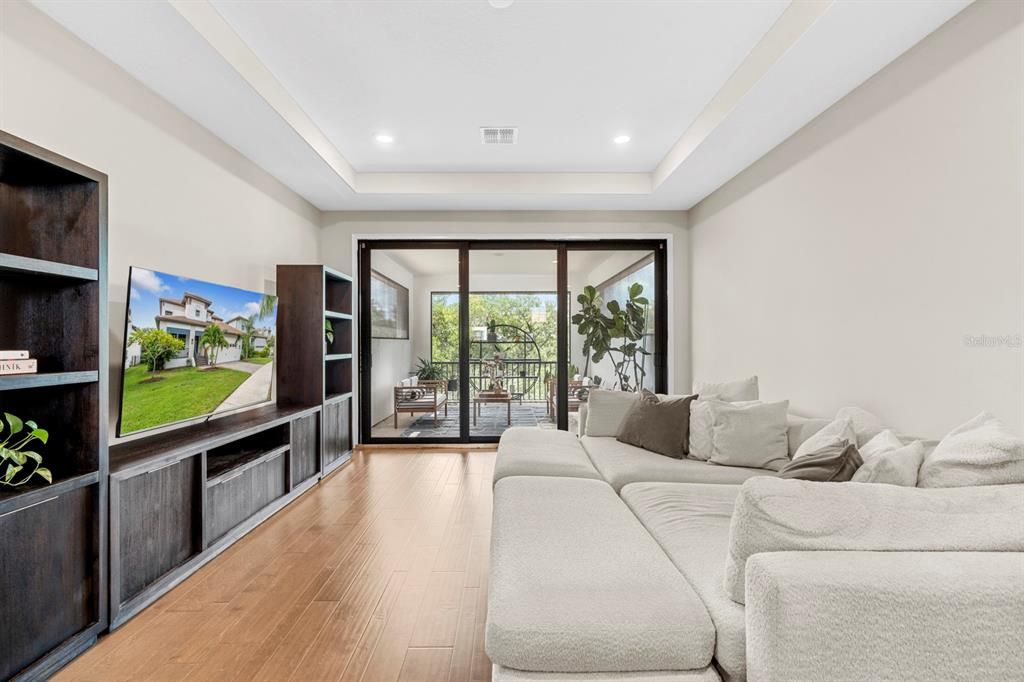 待售: $714,900 (4 贝兹, 3 浴室, 2913 平方英尺)