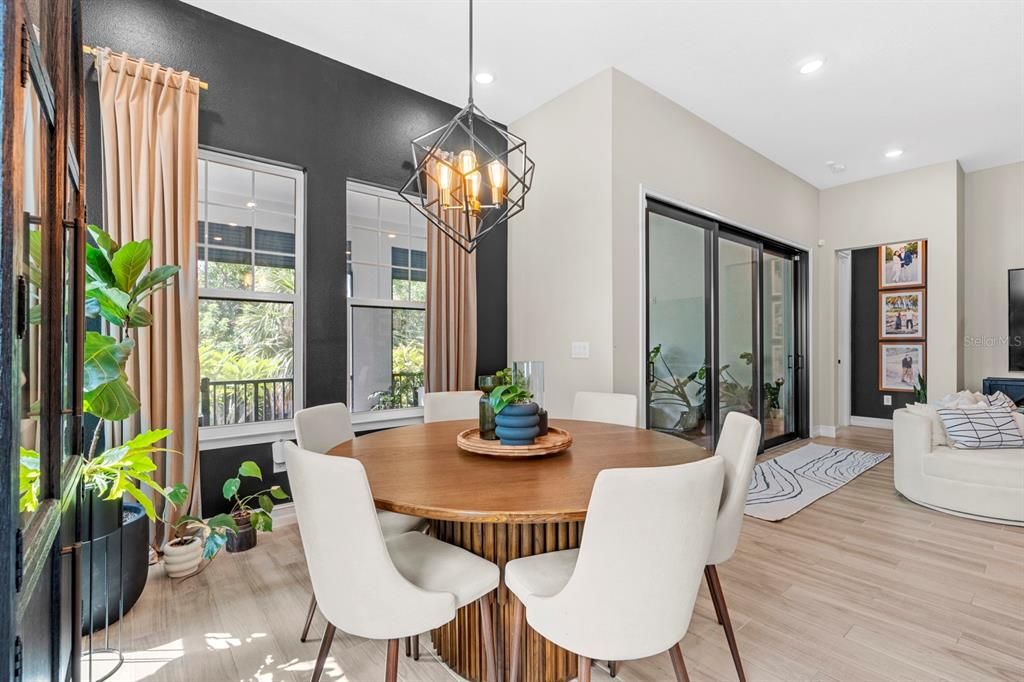 待售: $714,900 (4 贝兹, 3 浴室, 2913 平方英尺)