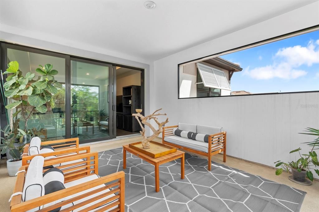 待售: $714,900 (4 贝兹, 3 浴室, 2913 平方英尺)