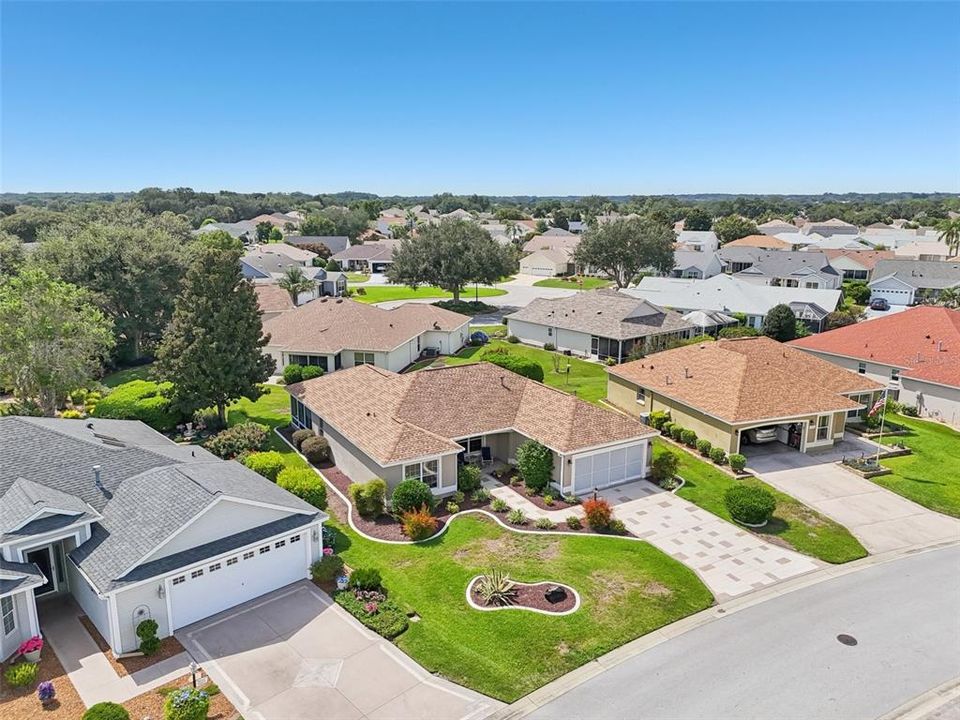 Active With Contract: $375,000 (3 beds, 2 baths, 1764 Square Feet)