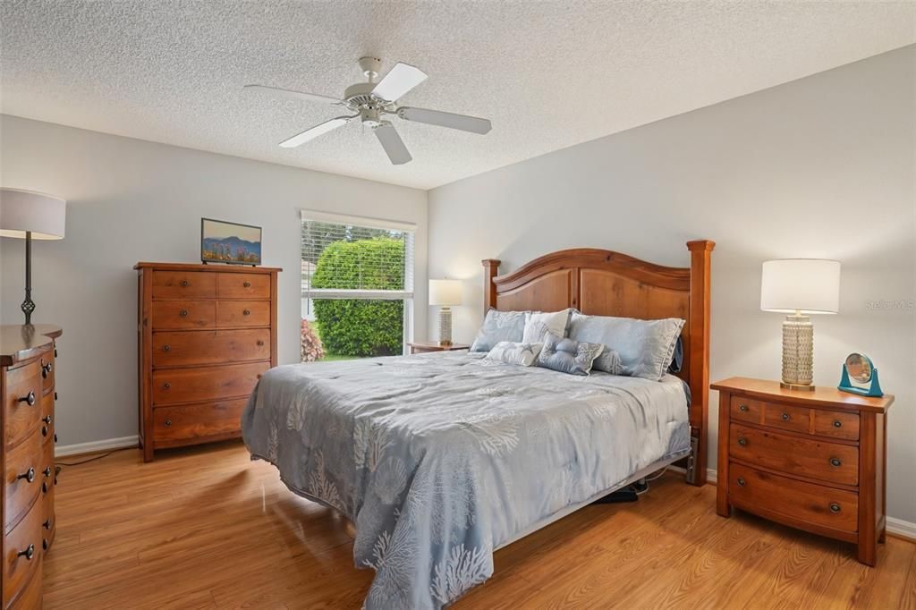 Active With Contract: $375,000 (3 beds, 2 baths, 1764 Square Feet)