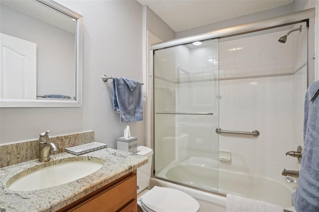 Active With Contract: $375,000 (3 beds, 2 baths, 1764 Square Feet)