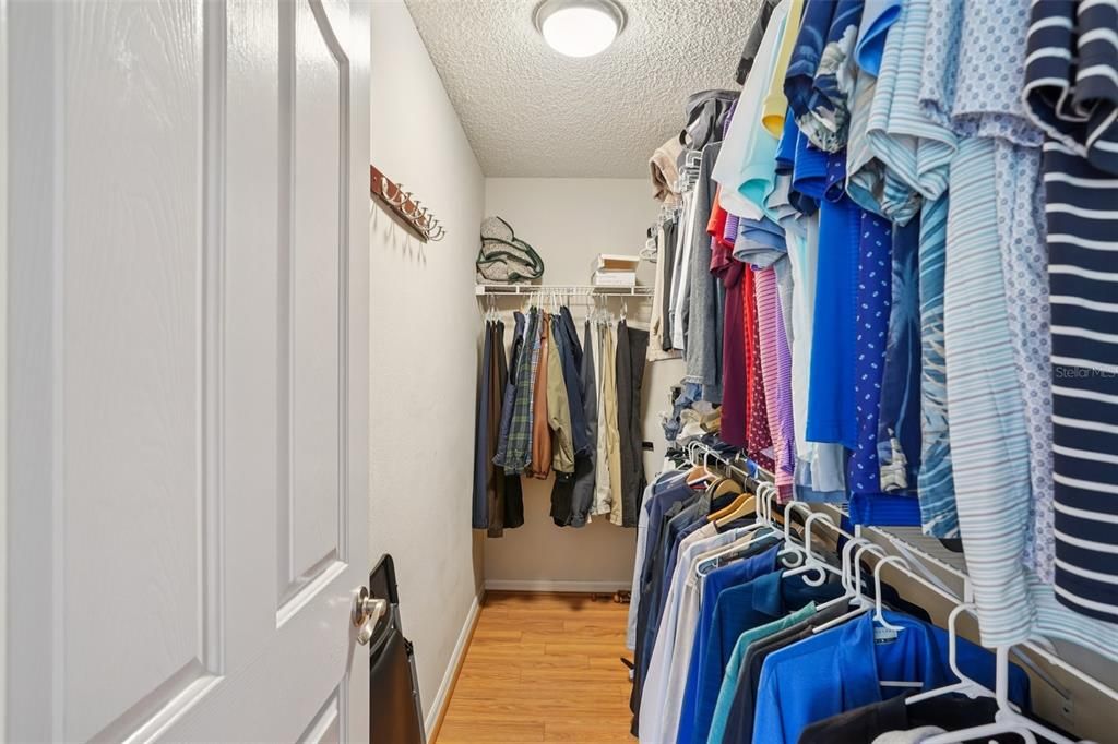 Active With Contract: $375,000 (3 beds, 2 baths, 1764 Square Feet)