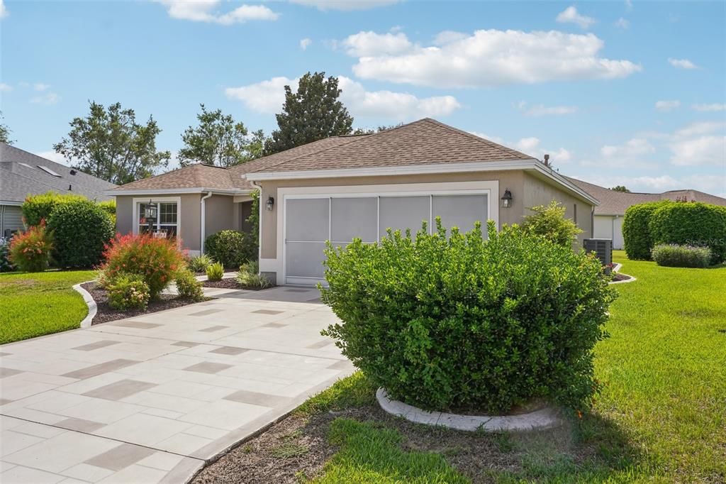 Active With Contract: $375,000 (3 beds, 2 baths, 1764 Square Feet)