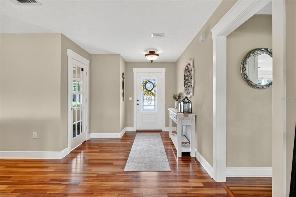 待售: $699,900 (4 贝兹, 2 浴室, 2663 平方英尺)