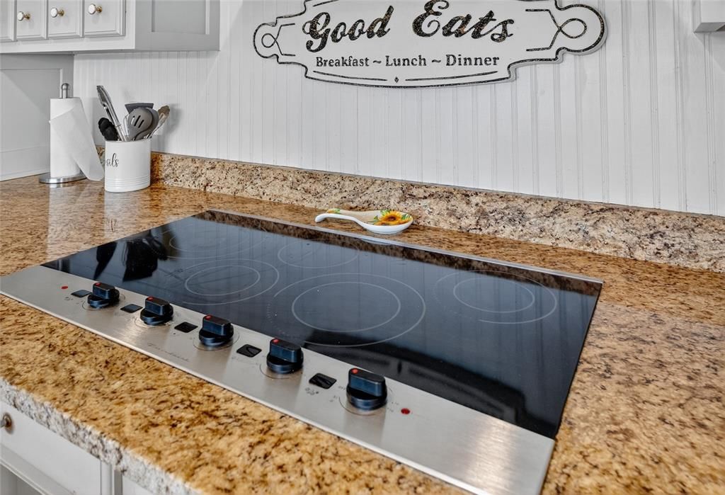 待售: $699,900 (4 贝兹, 2 浴室, 2663 平方英尺)