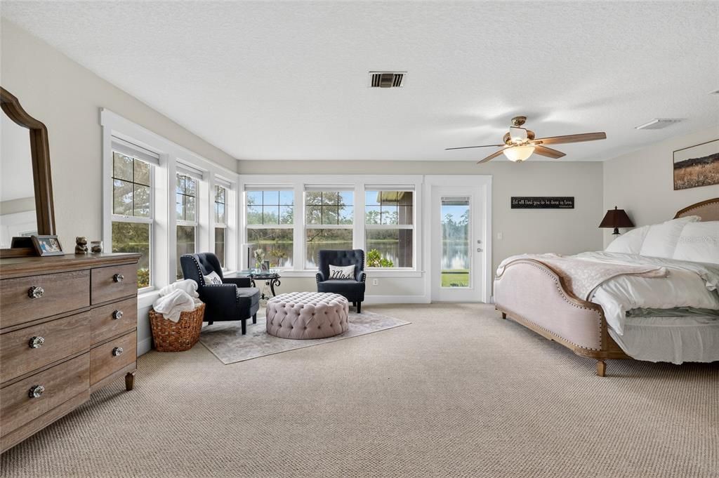 待售: $699,900 (4 贝兹, 2 浴室, 2663 平方英尺)