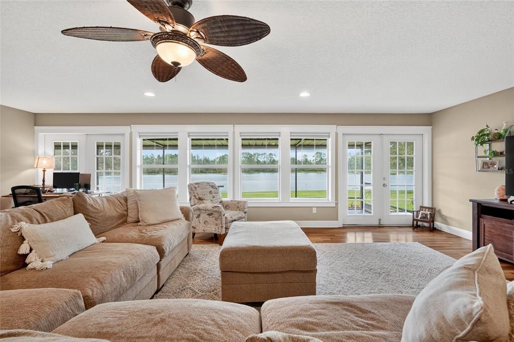 待售: $699,900 (4 贝兹, 2 浴室, 2663 平方英尺)