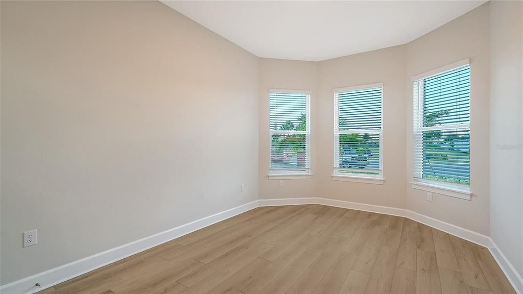 Active With Contract: $1,050,000 (3 beds, 3 baths, 2440 Square Feet)