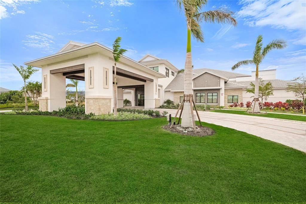 Active With Contract: $1,050,000 (3 beds, 3 baths, 2440 Square Feet)