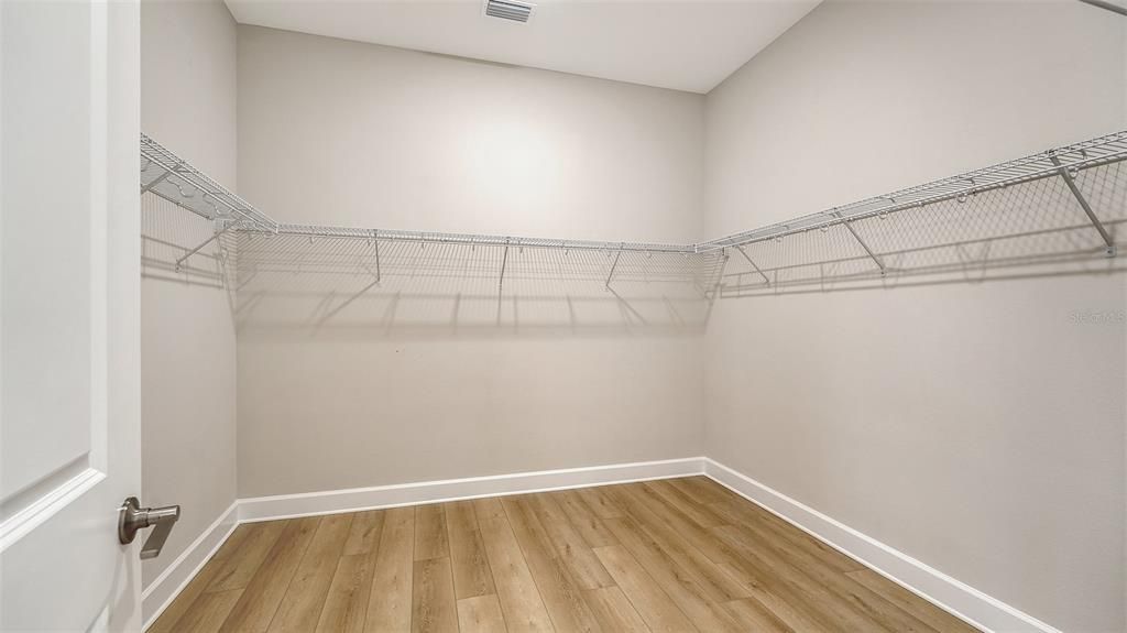 Active With Contract: $1,050,000 (3 beds, 3 baths, 2440 Square Feet)