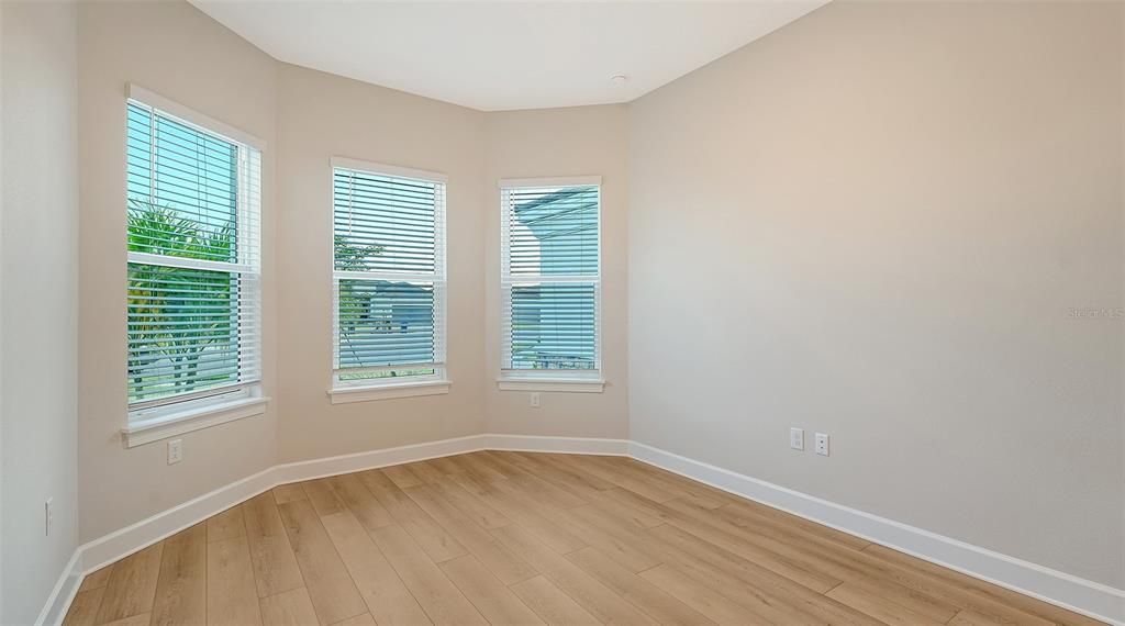 Active With Contract: $1,050,000 (3 beds, 3 baths, 2440 Square Feet)