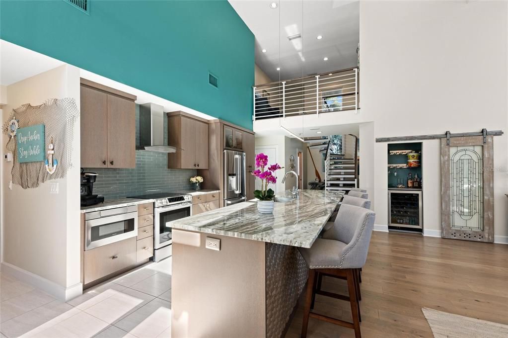 En Venta: $2,350,000 (3 camas, 3 baños, 2473 Pies cuadrados)