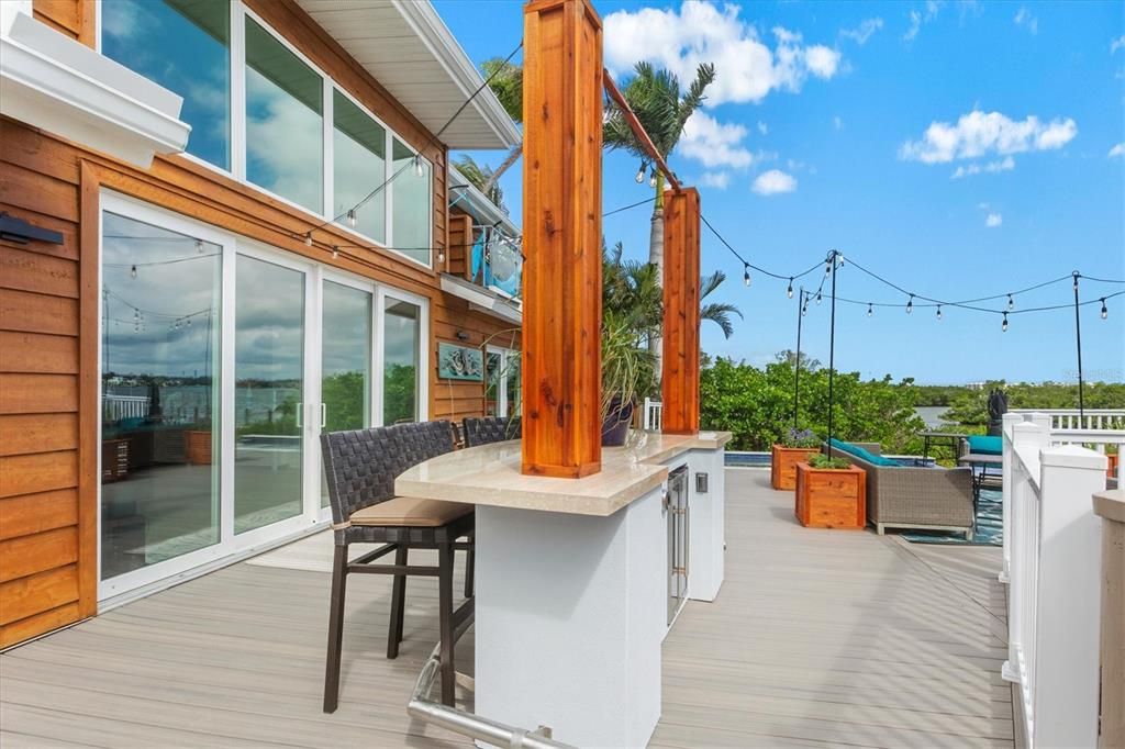 En Venta: $2,350,000 (3 camas, 3 baños, 2473 Pies cuadrados)