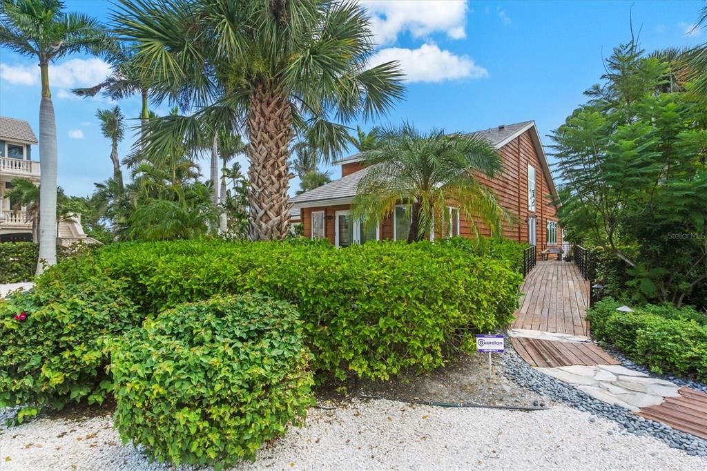 En Venta: $2,350,000 (3 camas, 3 baños, 2473 Pies cuadrados)