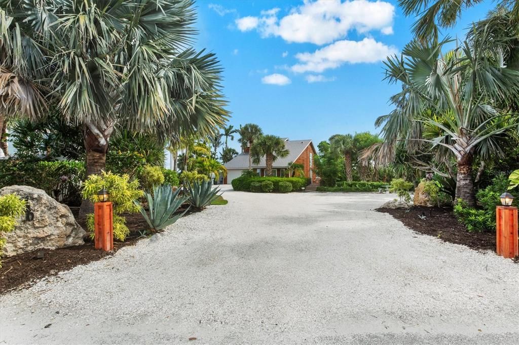 En Venta: $2,350,000 (3 camas, 3 baños, 2473 Pies cuadrados)