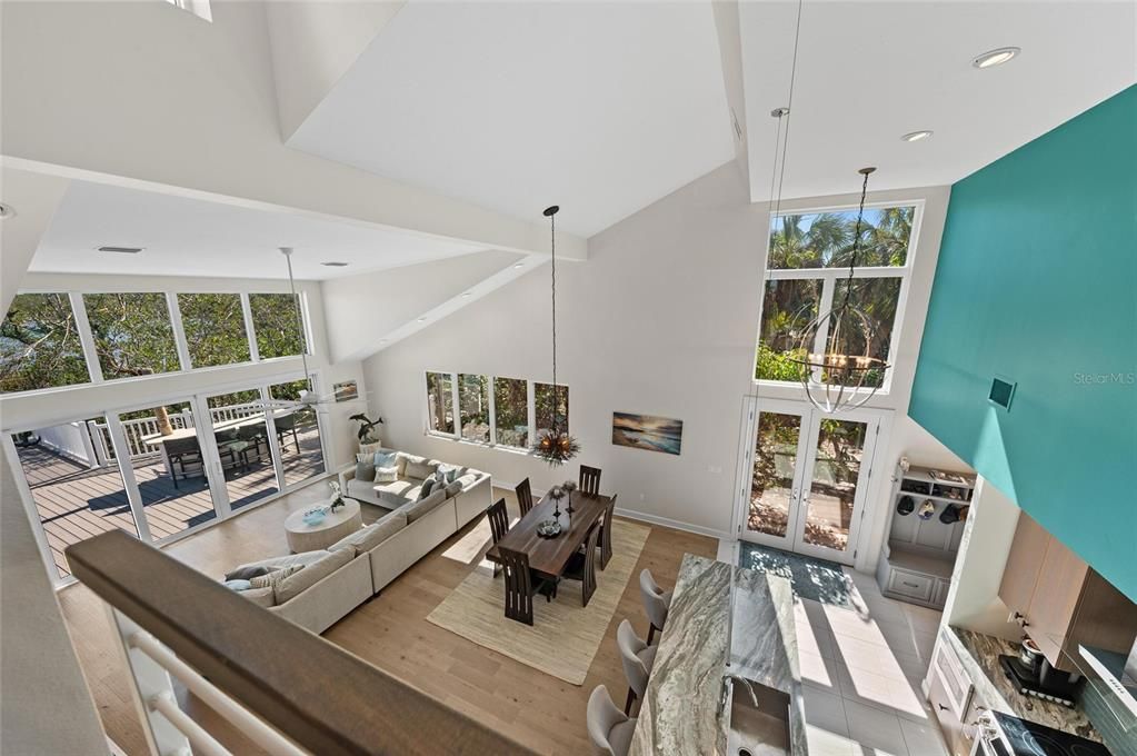 En Venta: $2,350,000 (3 camas, 3 baños, 2473 Pies cuadrados)