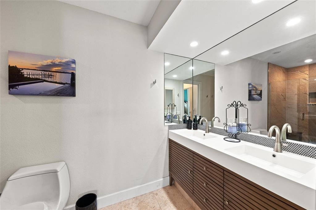 En Venta: $2,350,000 (3 camas, 3 baños, 2473 Pies cuadrados)