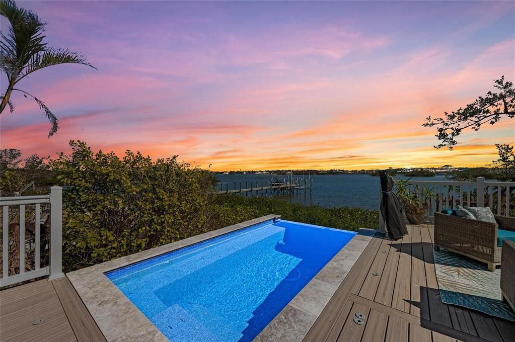 En Venta: $2,350,000 (3 camas, 3 baños, 2473 Pies cuadrados)