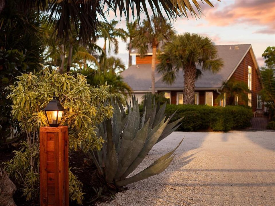 En Venta: $2,350,000 (3 camas, 3 baños, 2473 Pies cuadrados)