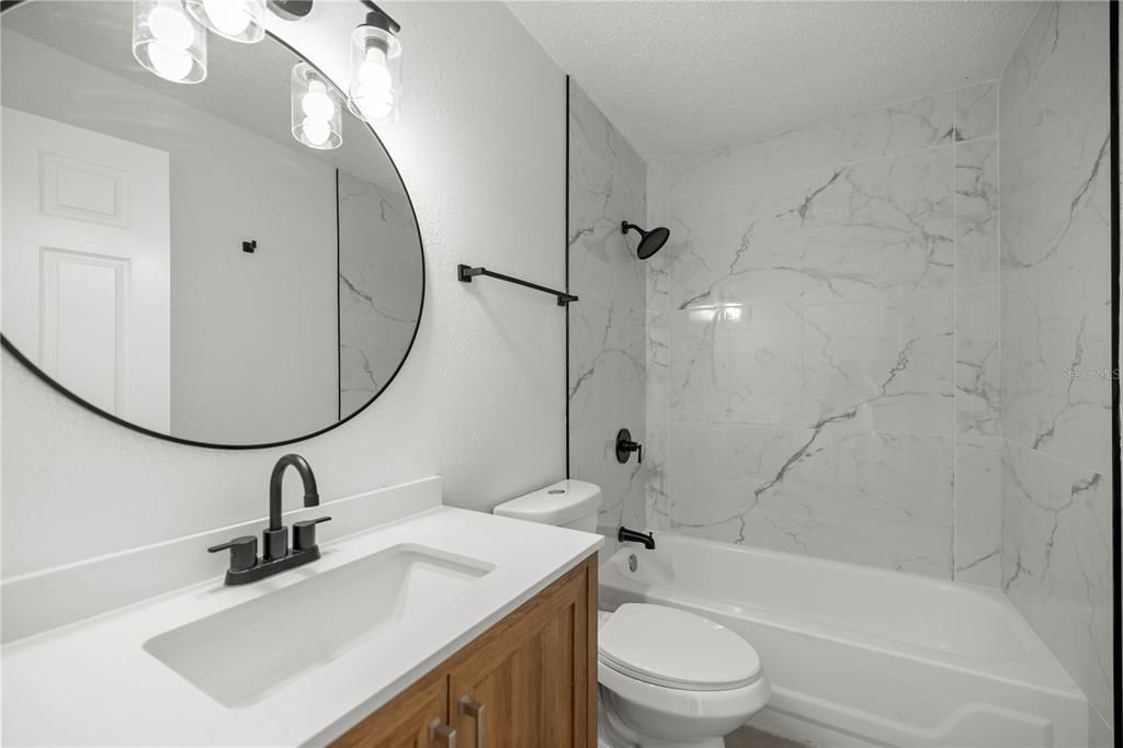 Active With Contract: $1,350 (2 beds, 2 baths, 868 Square Feet)