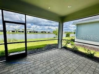 出租: $3,000 (2 贝兹, 2 浴室, 1405 平方英尺)