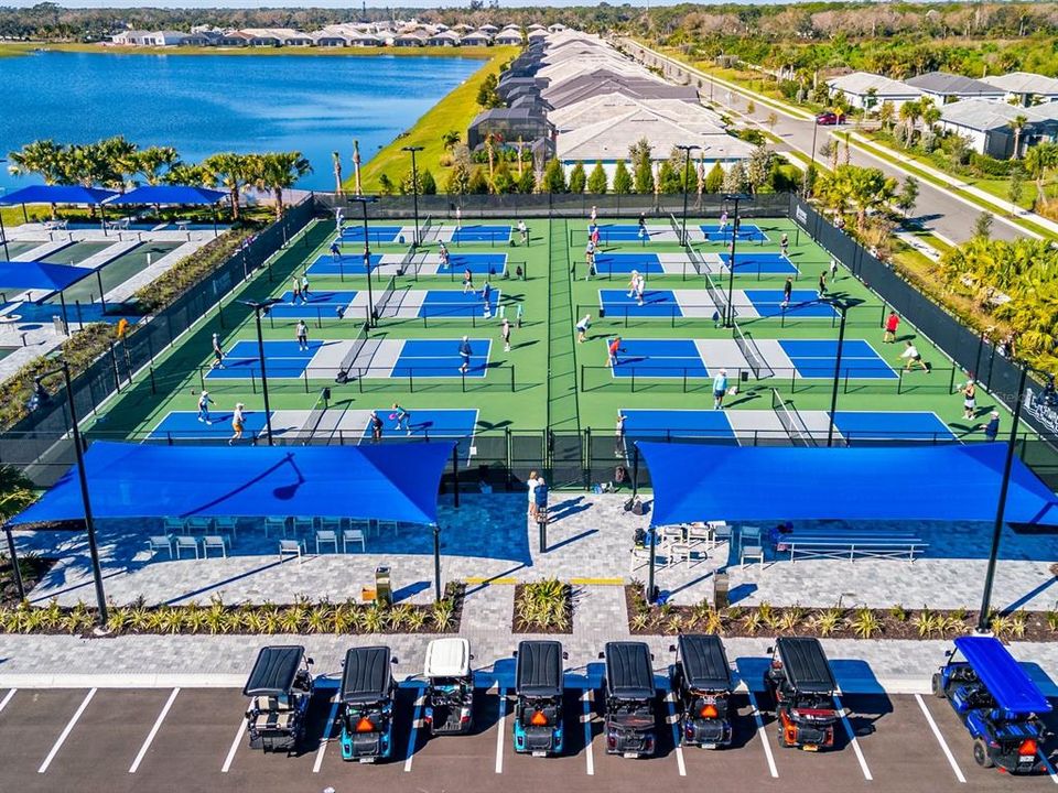 出租: $3,000 (2 贝兹, 2 浴室, 1405 平方英尺)