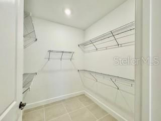 出租: $3,000 (2 贝兹, 2 浴室, 1405 平方英尺)