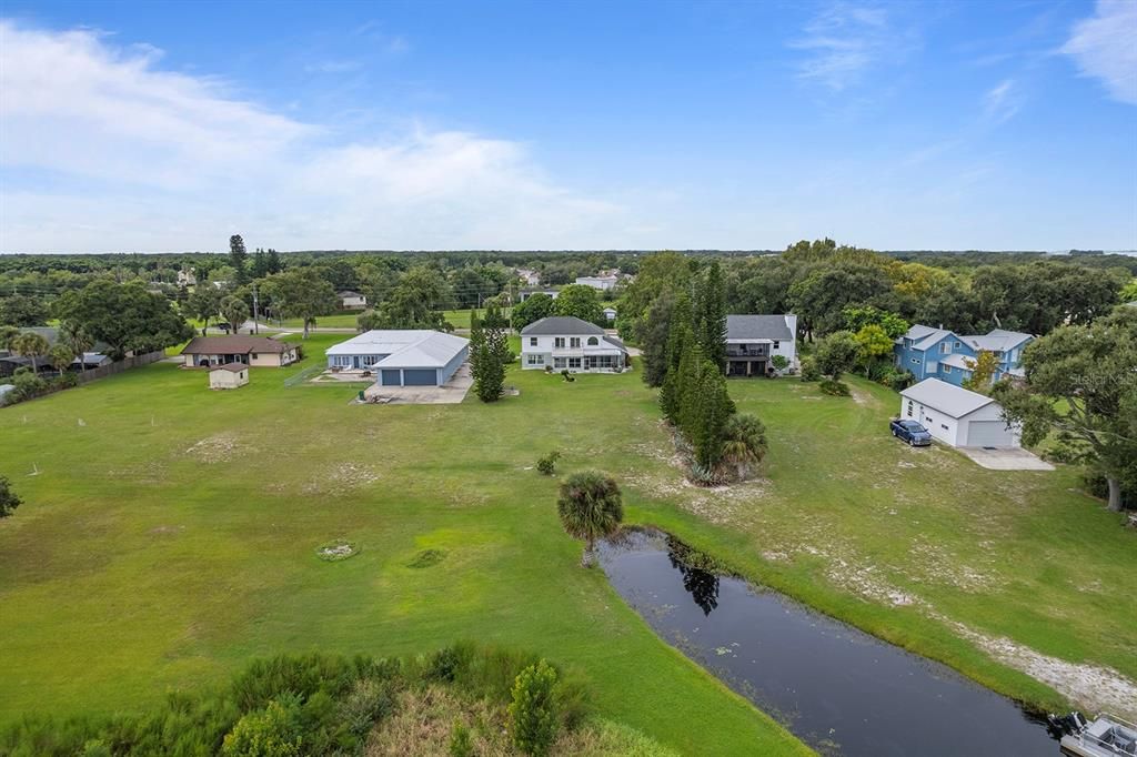 For Sale: $720,000 (5 beds, 4 baths, 2806 Square Feet)