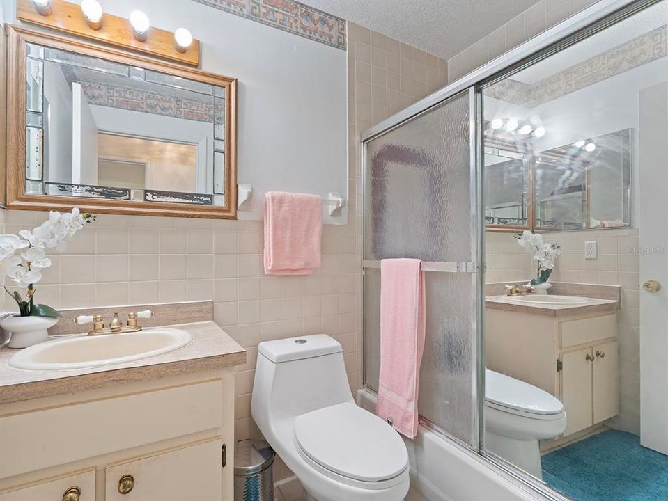 For Sale: $720,000 (5 beds, 4 baths, 2806 Square Feet)