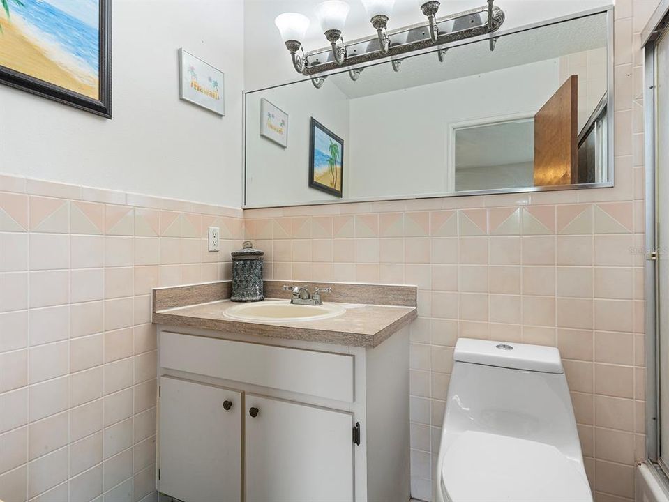 For Sale: $720,000 (5 beds, 4 baths, 2806 Square Feet)