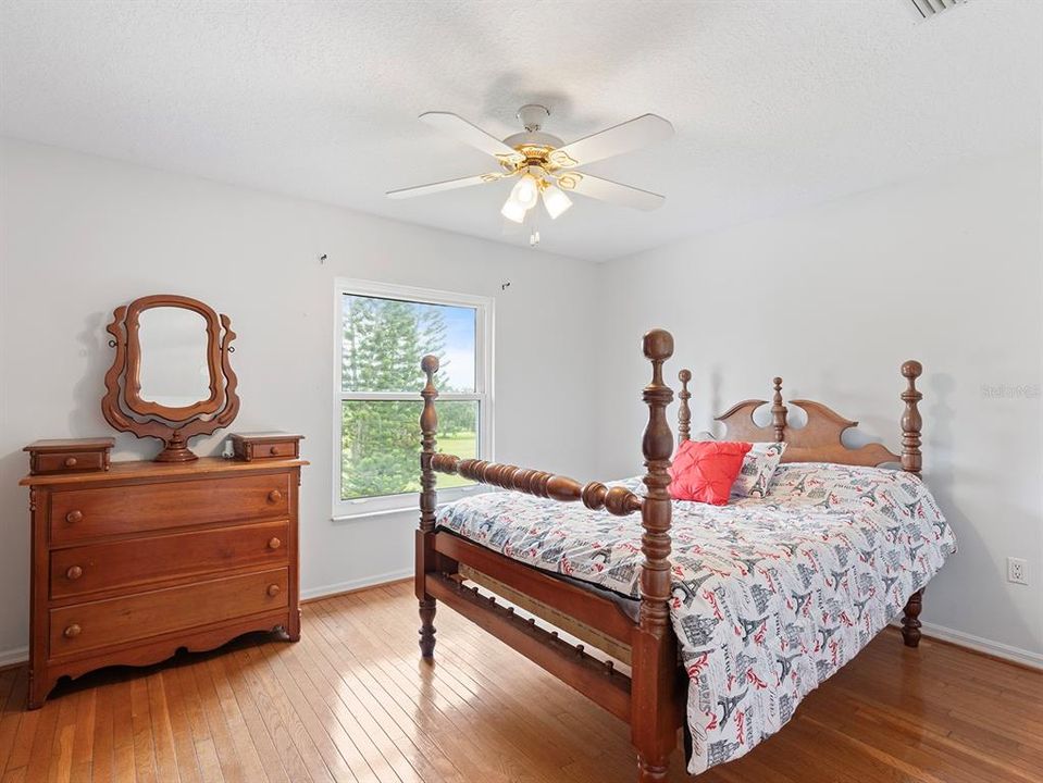 For Sale: $720,000 (5 beds, 4 baths, 2806 Square Feet)